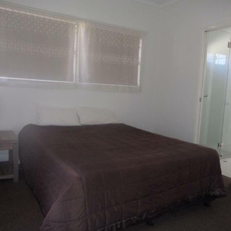 Windsor Hotel Motel Dalby Dış mekan fotoğraf