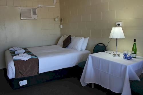 Windsor Hotel Motel Dalby Dış mekan fotoğraf