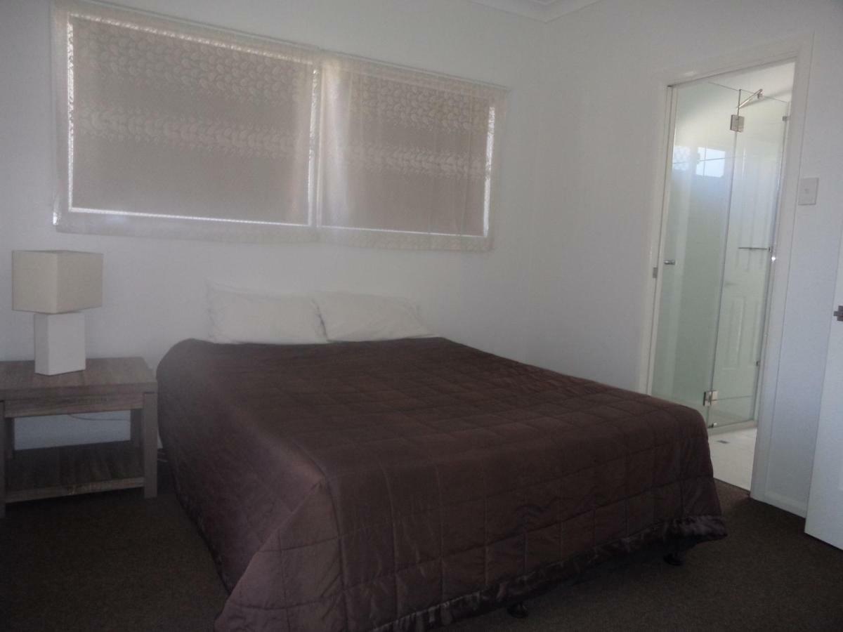 Windsor Hotel Motel Dalby Dış mekan fotoğraf