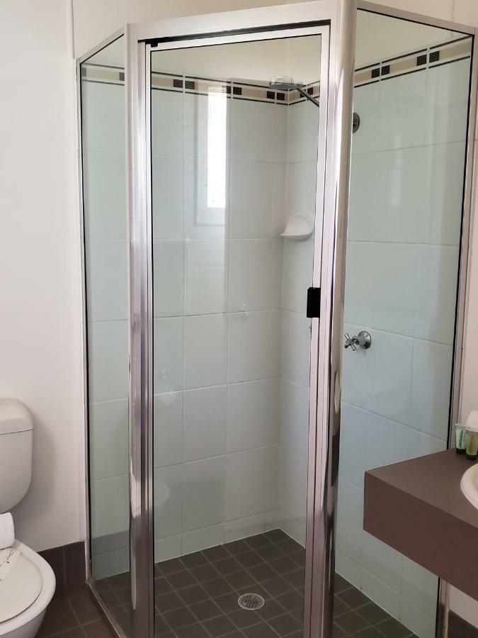 Windsor Hotel Motel Dalby Dış mekan fotoğraf